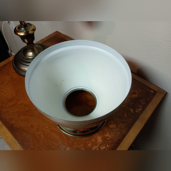 Brass student desktop lantern lamp MCM desktop electric lamp vintage brass lamp - Picture 8 of 9